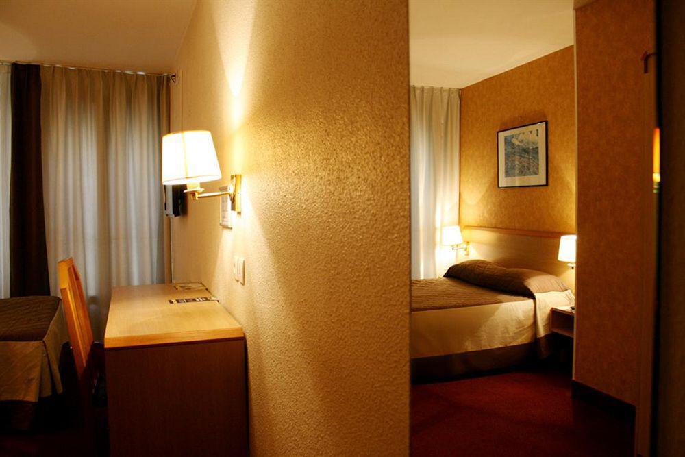 Best Western Le Montmartre - Saint Pierre Paris Oda fotoğraf